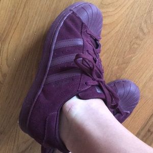 Adidas 3-stripe suede purple shoe